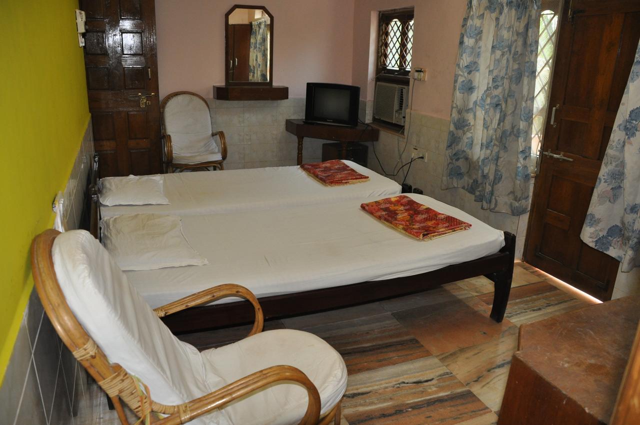 Hotel Gokarna International Екстер'єр фото
